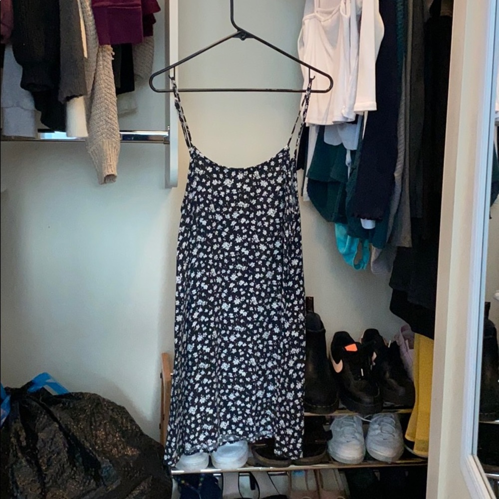 Brandy Melville Navy/White Floral Dress